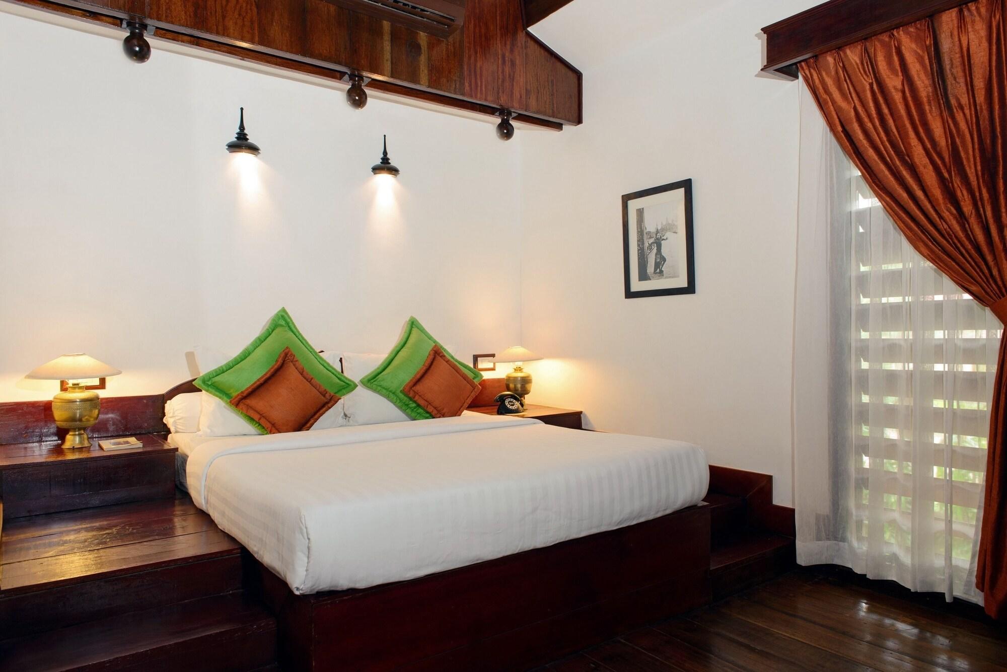 Angkor Village Hotel - Small Luxury Hotels Of The World Siem Reap Dış mekan fotoğraf A room at the hotel