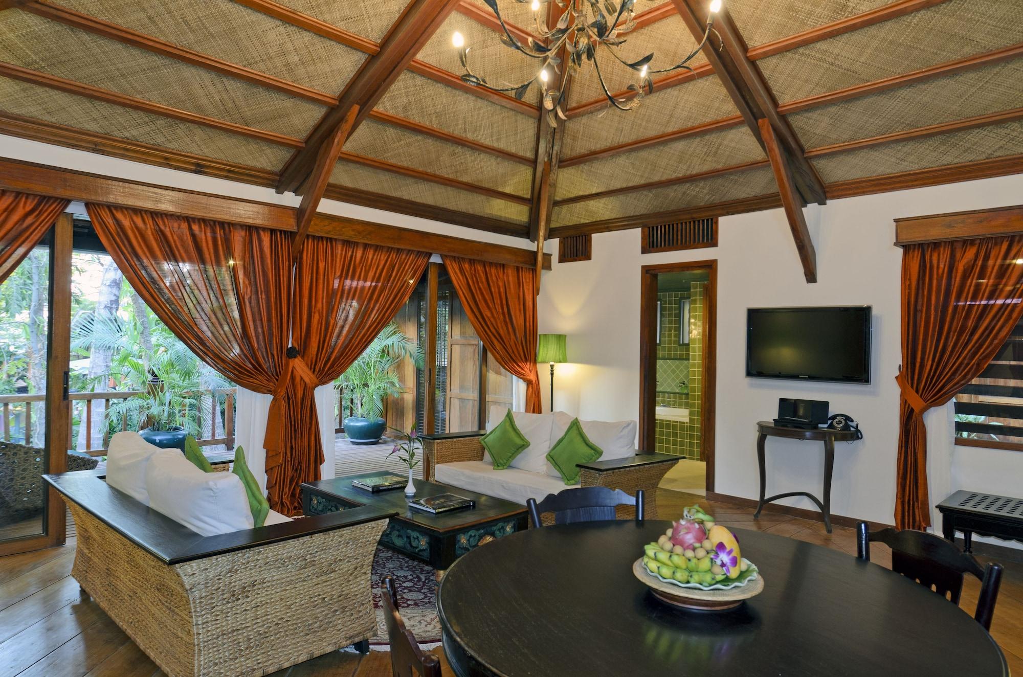 Angkor Village Hotel - Small Luxury Hotels Of The World Siem Reap Oda fotoğraf A living room at the resort