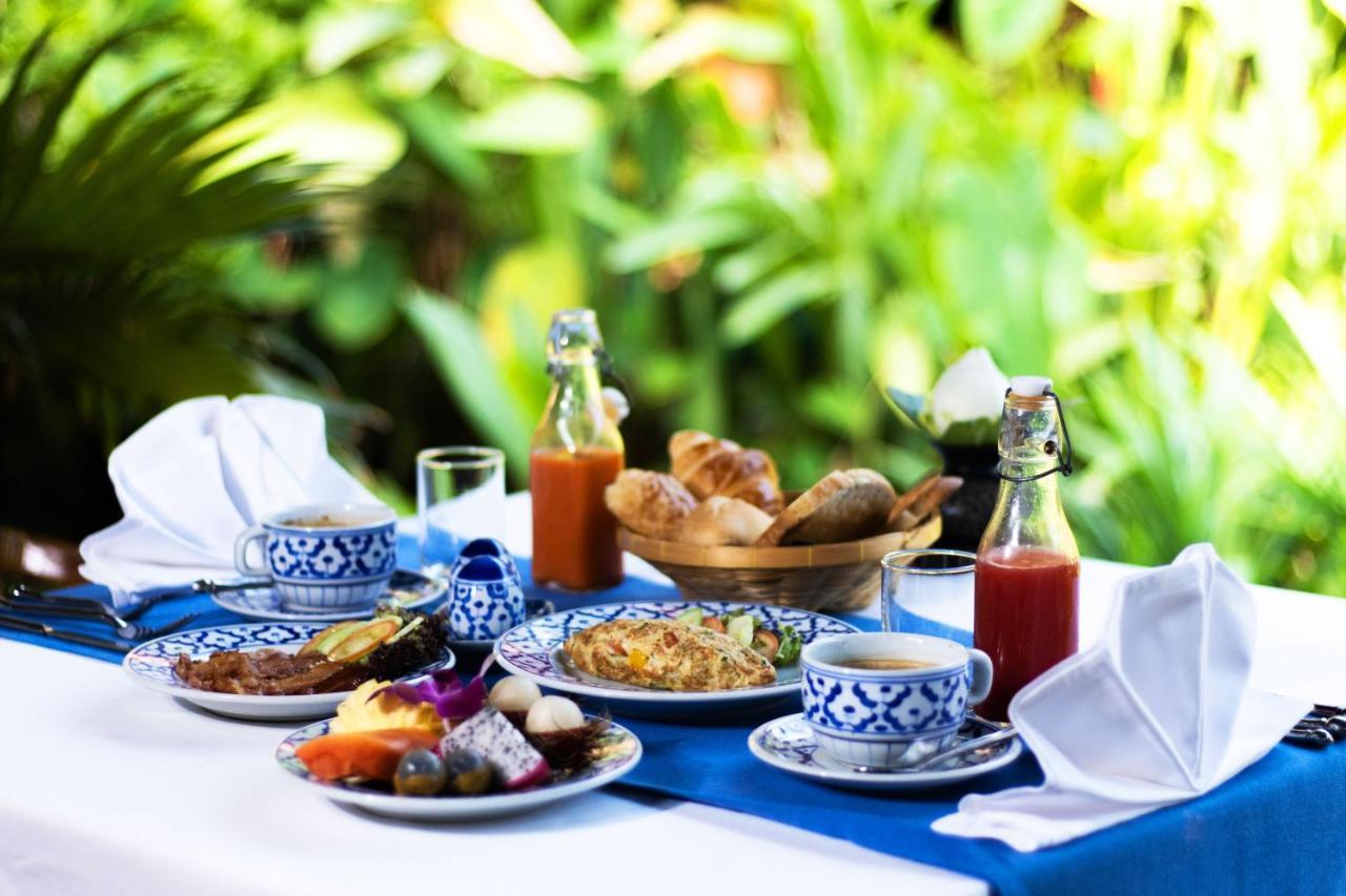 Angkor Village Hotel - Small Luxury Hotels Of The World Siem Reap Dış mekan fotoğraf Thai breakfast