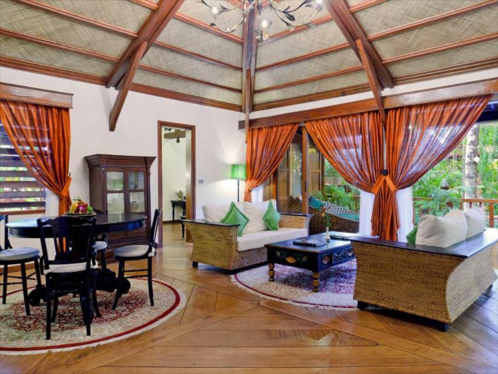 Angkor Village Hotel - Small Luxury Hotels Of The World Siem Reap Dış mekan fotoğraf The interior of a villa at the resort
