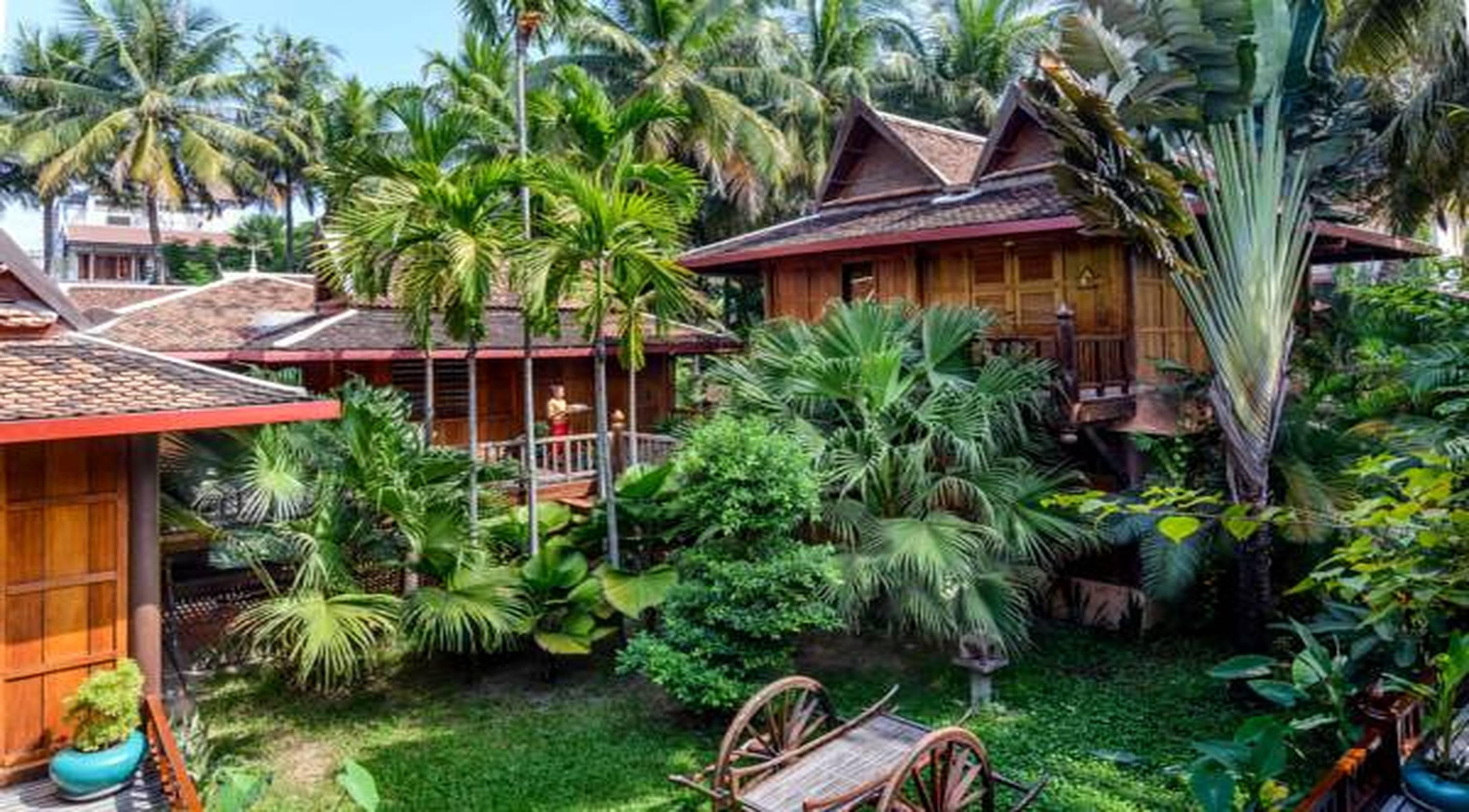 Angkor Village Hotel - Small Luxury Hotels Of The World Siem Reap Dış mekan fotoğraf A traditional Thai house
