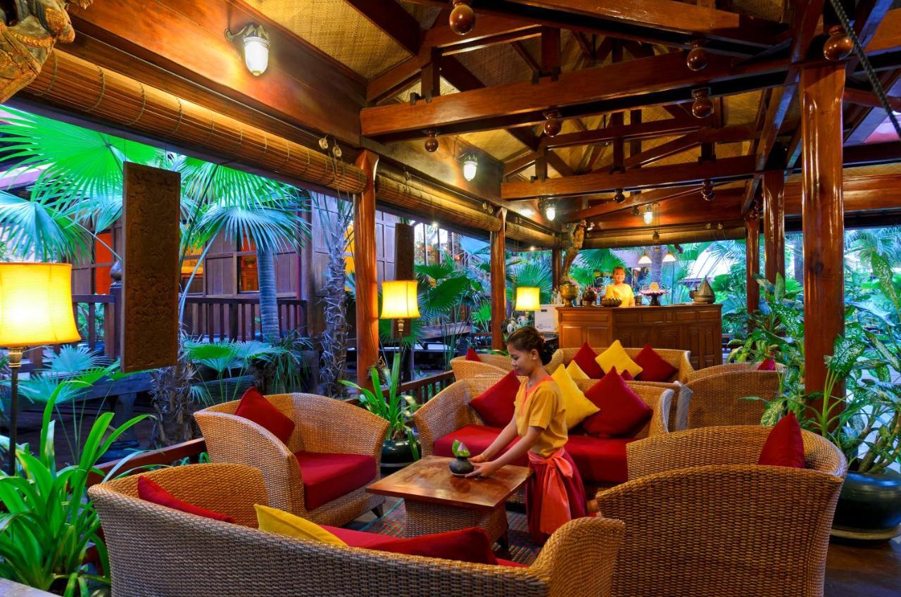 Angkor Village Hotel - Small Luxury Hotels Of The World Siem Reap Dış mekan fotoğraf The lobby of the resort